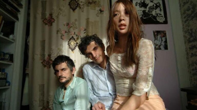 blurt-blonde-redhead_t670