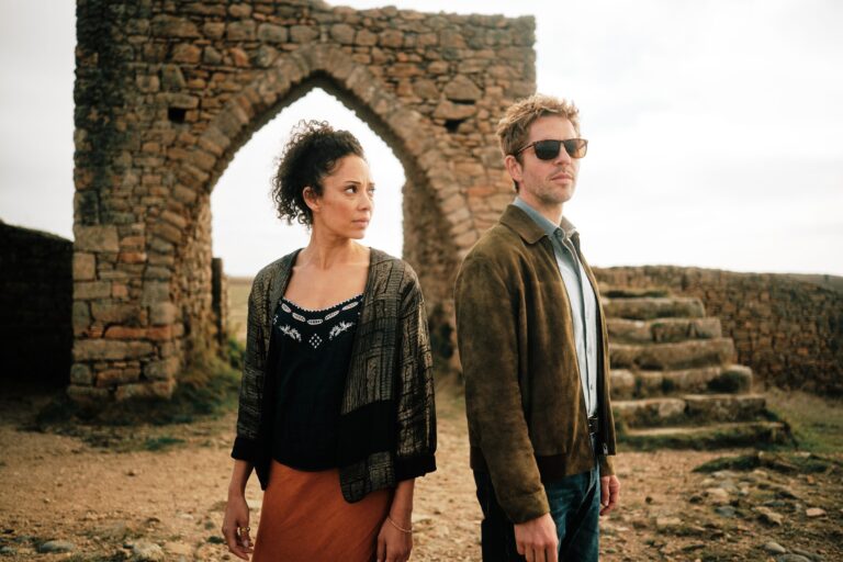 BERGERAC_S2_MB_19_09_25_0271_XT500040-scaled